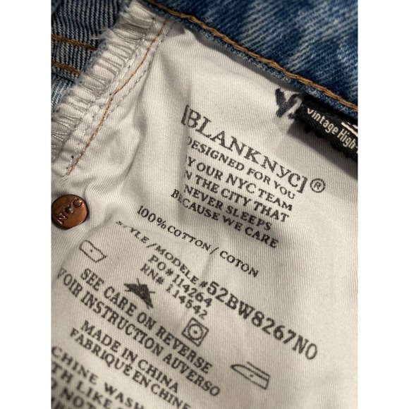 BLANKNYC Barrow Vintage High-Rise Cut Off Shorts - Picture 10 of 13